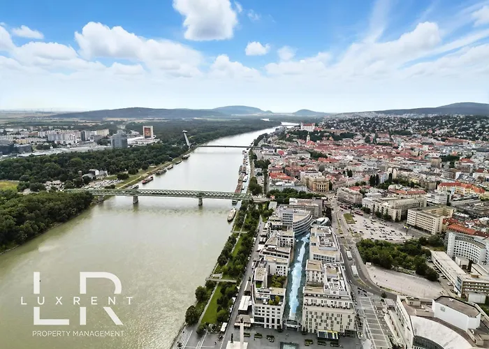 アパート Golden Suite, River&old Town View, Free Parking *