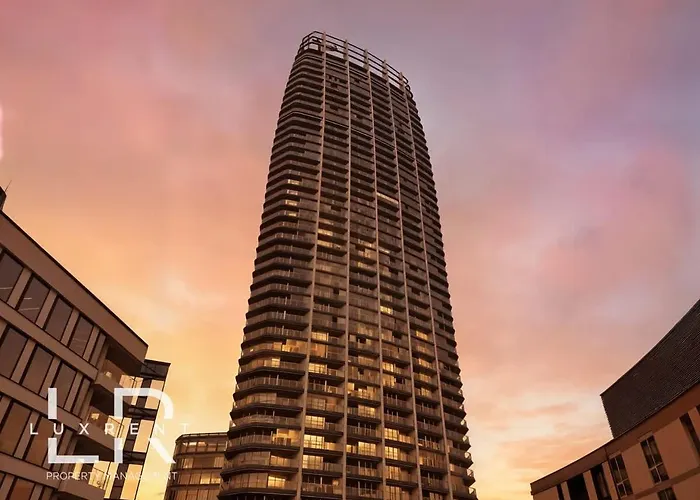 Golden Suite, River&old Town View, Free Parking