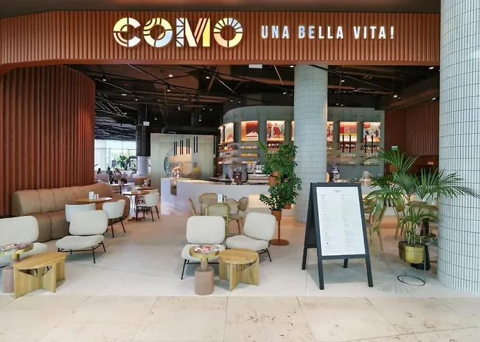 Golden Suite, River&old Town View, Free Parking アパート