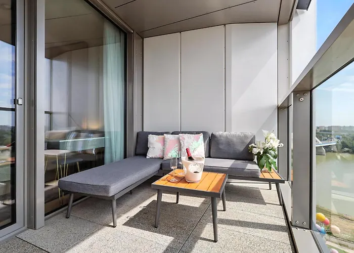 公寓 Golden Suite, River&old Town View, Free Parking