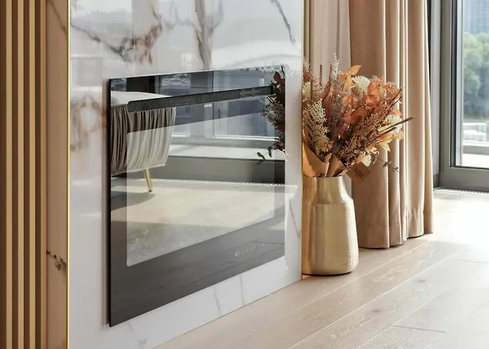 Golden Suite, River&old Town View, Free Parking شقة