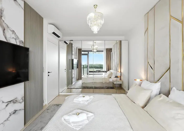 Golden Suite, River&old Town View, Free Parking *