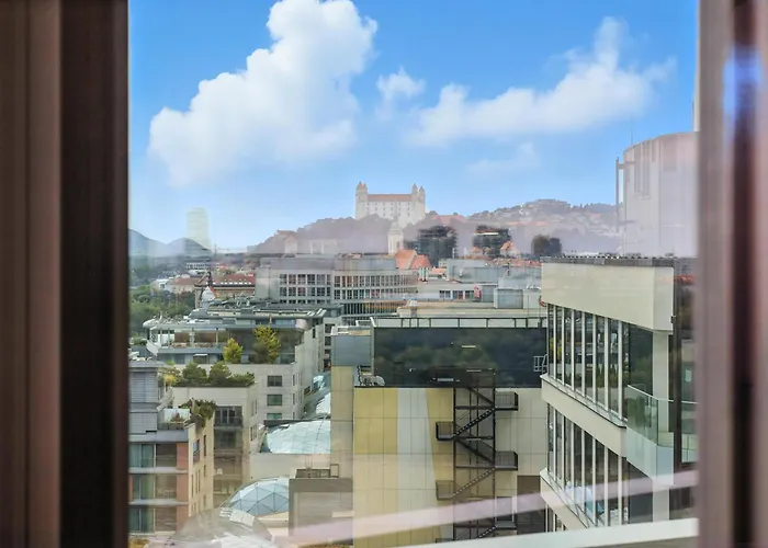 Golden Suite, River&old Town View, Free Parking * 布拉迪斯拉发