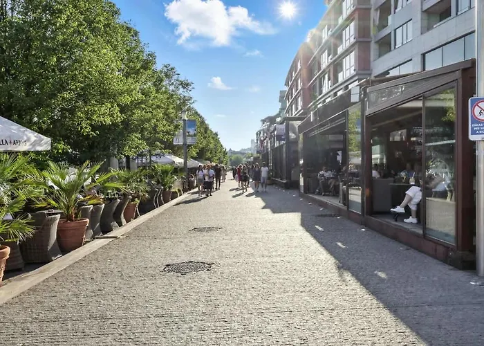 Golden Suite, River&old Town View, Free Parking * Bratislava