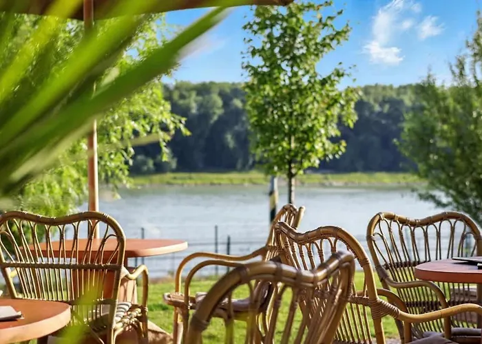 Apartment Golden Suite, River&old Town View, Free Parking *