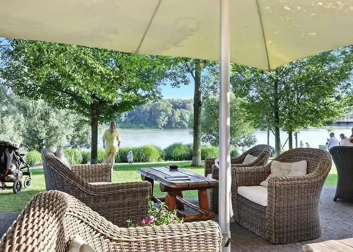 Golden Suite, River&old Town View, Free Parking Bratislava