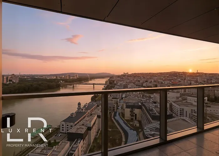 Golden Suite, River&old Town View, Free Parking *