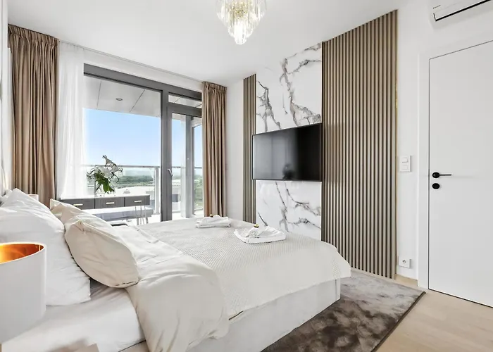 Golden Suite, River&old Town View, Free Parking * Bratislava