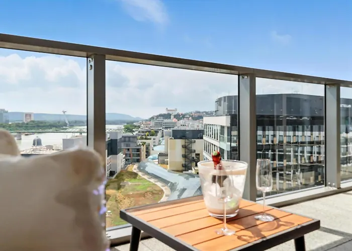 Golden Suite, River&old Town View, Free Parking *